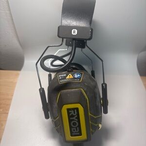 RYOBI TEK4 RP4530 4V Noise Suppression Headphones  With Battery
